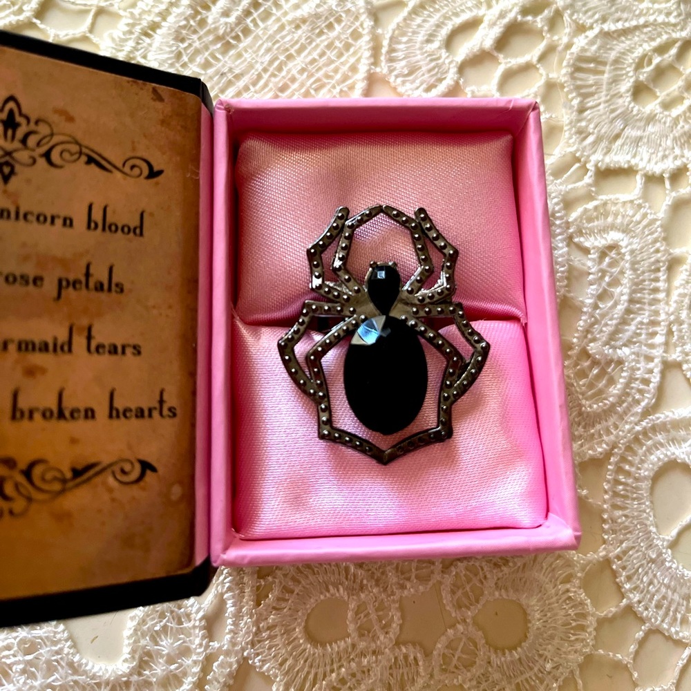 Halloween Black Jewel Spider Ring | Size: Adjustable